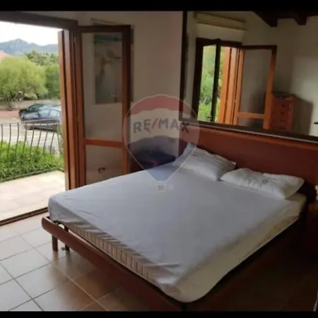 Ampio Con Terrazzo Appartement Monte Petrosu
